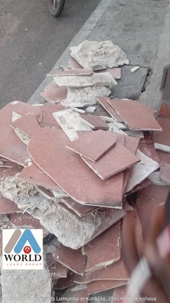 Pendant les travaux - Station-service Euchalyptus - Travaux de carrelage